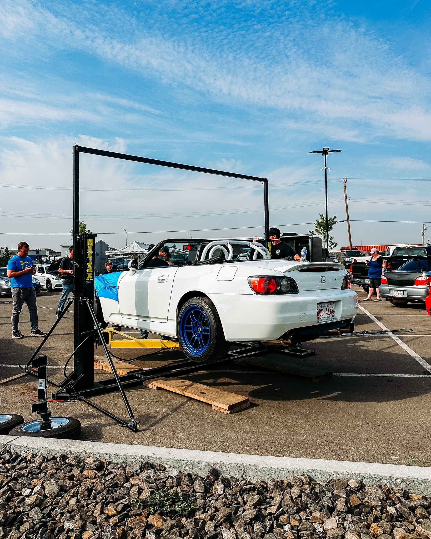 DudeRacing Mobile Field Operations